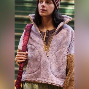 NWT Free People Mountain High Logo Half Zip Fleece - Size Small (Mauve/Twig)